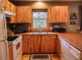cabin-3-kitchen