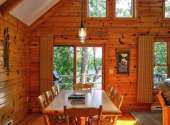 cabin-8-dining