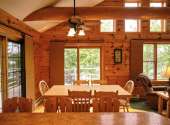 cabin-9-dining